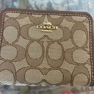 Brand new coach wallet !!